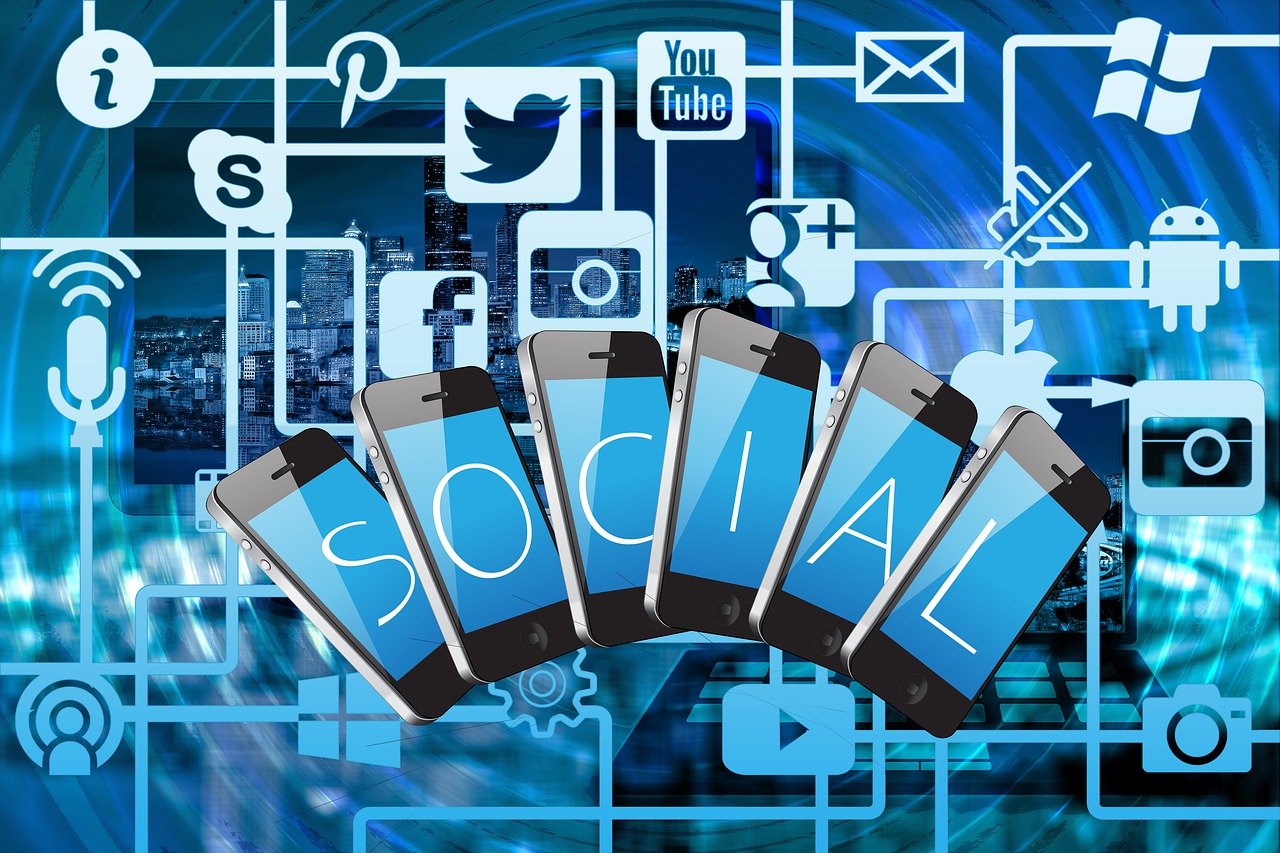 découvrez comment établir et développer efficacement votre réseau professionnel avec des conseils pratiques sur le networking, pour booster votre carrière et saisir de nouvelles opportunités.